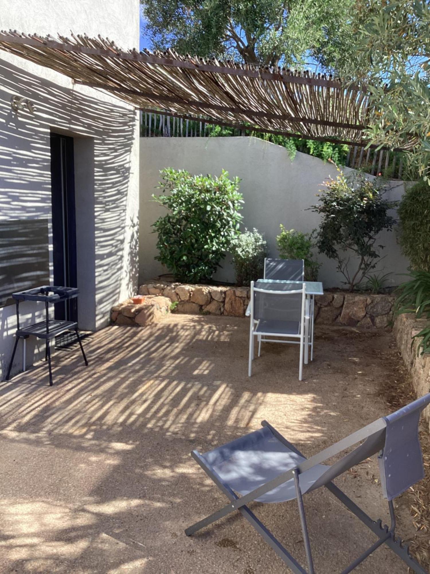 Casa Laurel Apartment Figari  Bagian luar foto
